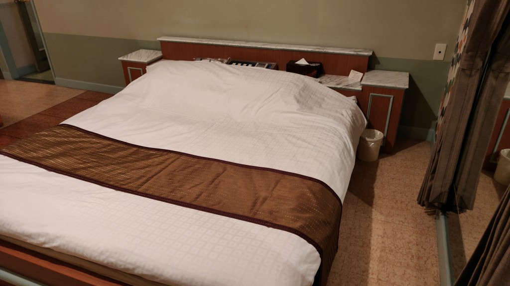 オリエンタルホテルのベッド